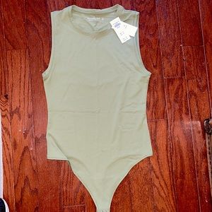 NWT Abercrombie Green Bodysuit Soft A&F Collection, Size M